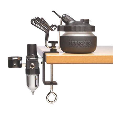 Iwata Regulators and Moisture Traps